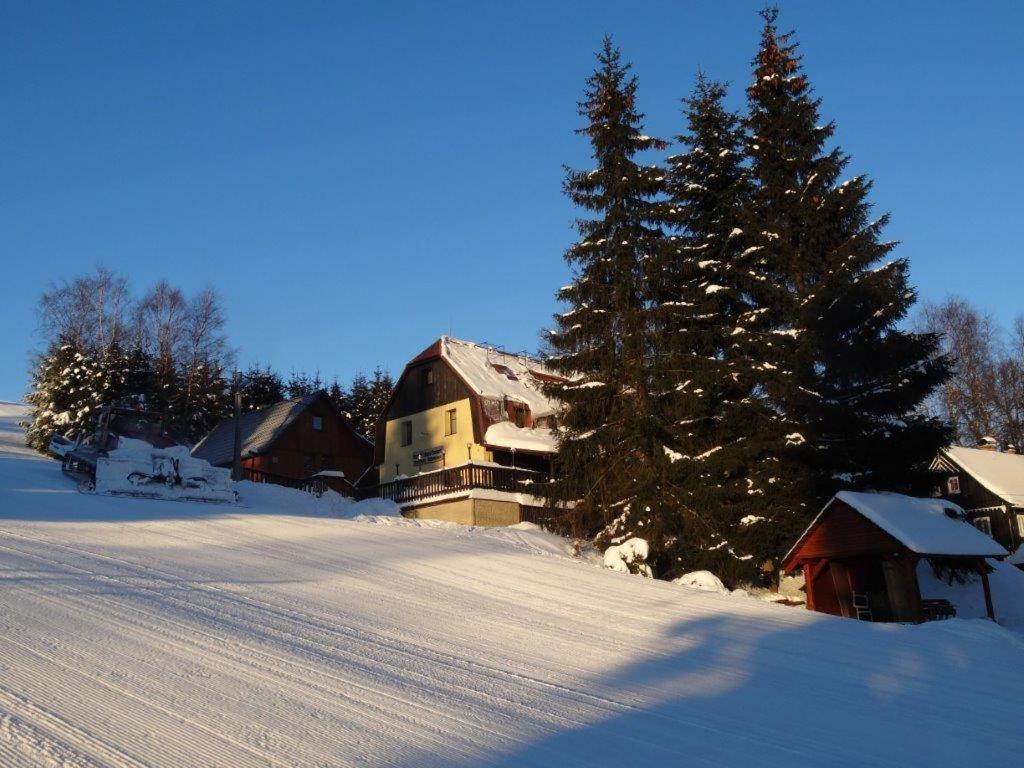 Horská chata Hubert Bedřichov Exterior foto