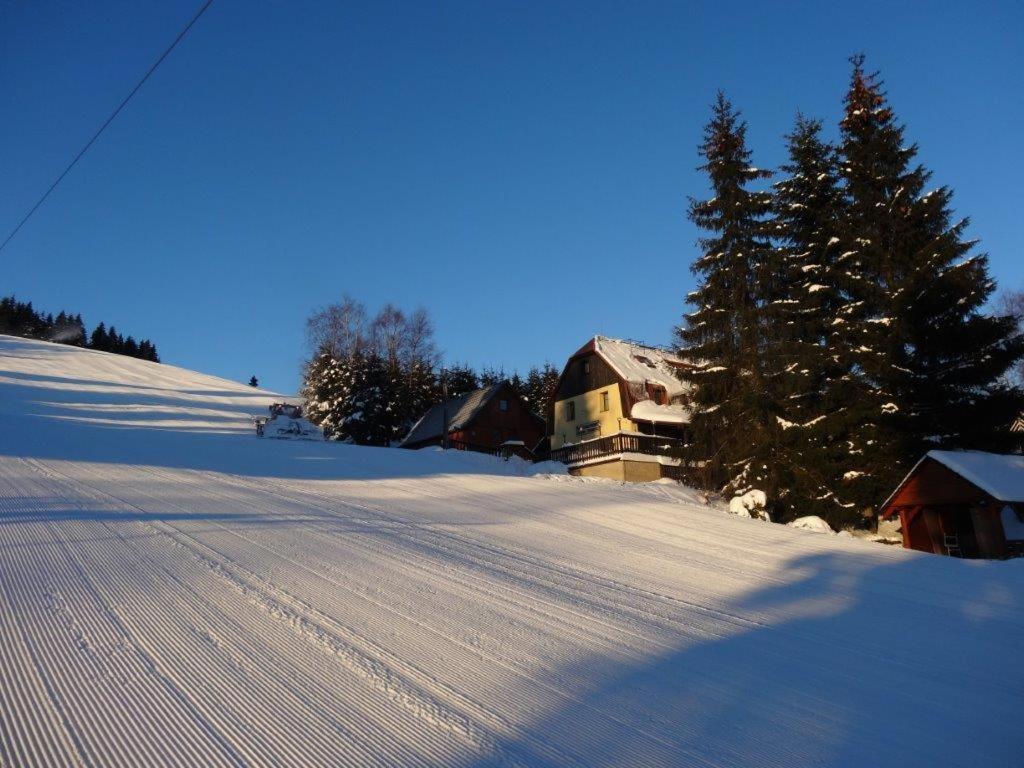 Horská chata Hubert Bedřichov Exterior foto